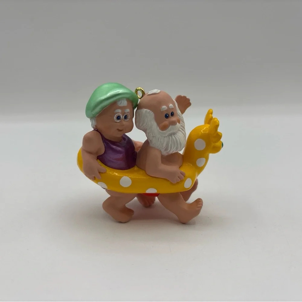 Hallmark Keepsake Ornament 1998 The Clauses On Vacation 2nd In The Series